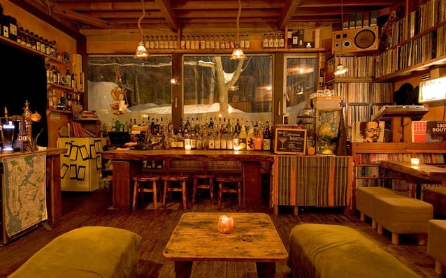 201501-w-coolest-apres-ski-bars-bar-gyu-niseko