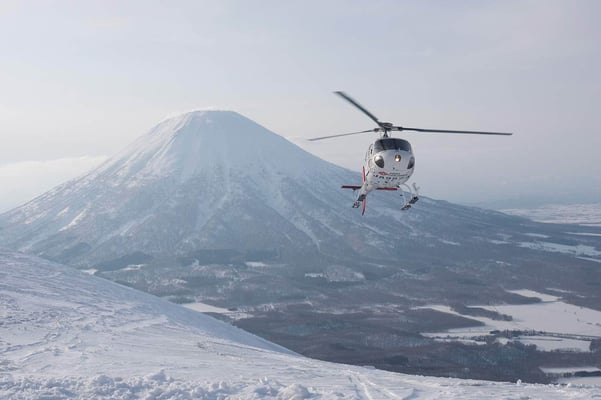 Heli-skiing niseko japan wintersports