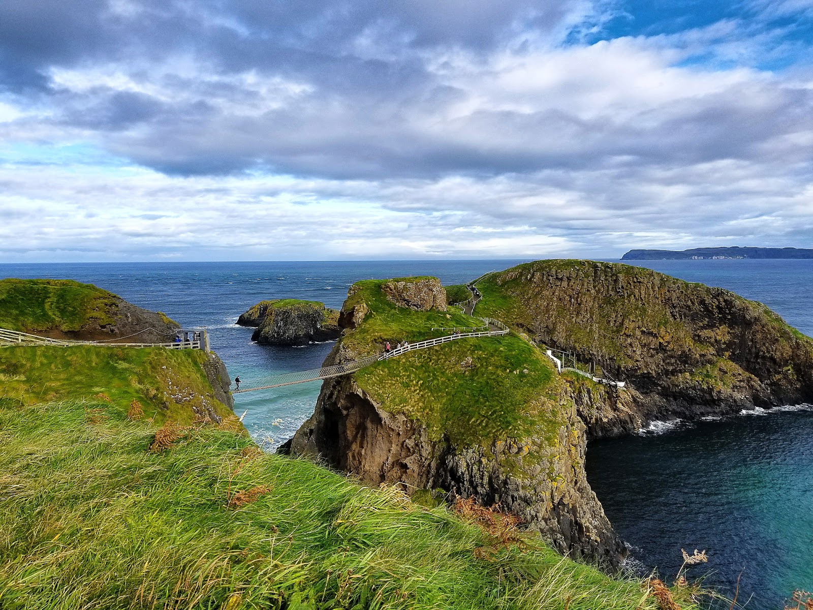 Carrick-a-rede rope bridge